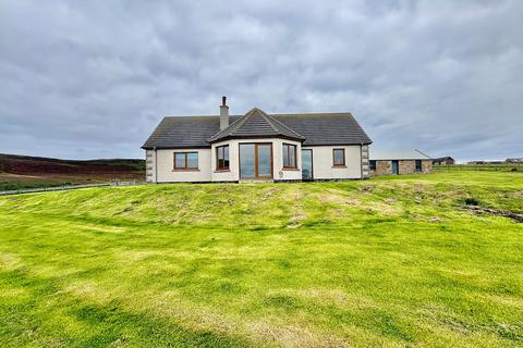 3 bedroom detached bungalow to rent, Ness Point House, Dunnet, Thurso, Highland. KW14 8YD