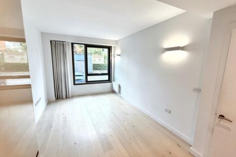 undefined, 4 Blu Bracknell, Wokingham Road, Bracknell, Berkshire, RG42 1AD