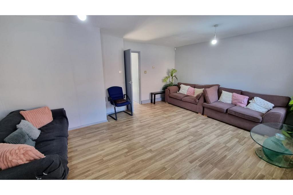 House in Manchester - View 4