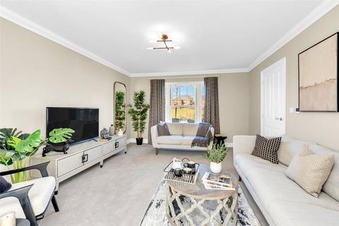 4 bedroom detached house for sale, London Road, Beccles, Suffolk