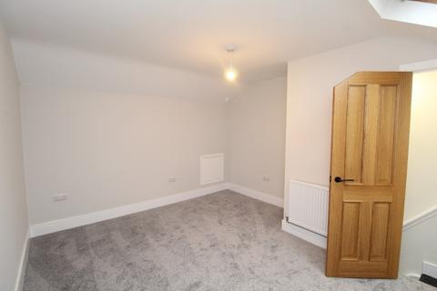 3 bedroom terraced house to rent, Essex Street, Ilkeston DE7