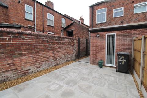 3 bedroom terraced house to rent, Essex Street, Ilkeston DE7