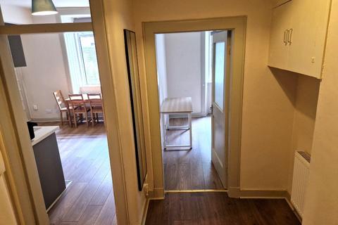 1 bedroom flat to rent, Caledonian Crescent, Dalry, Edinburgh, EH11
