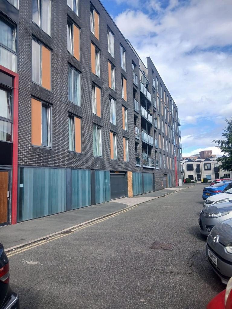Dean Road, Salford M3