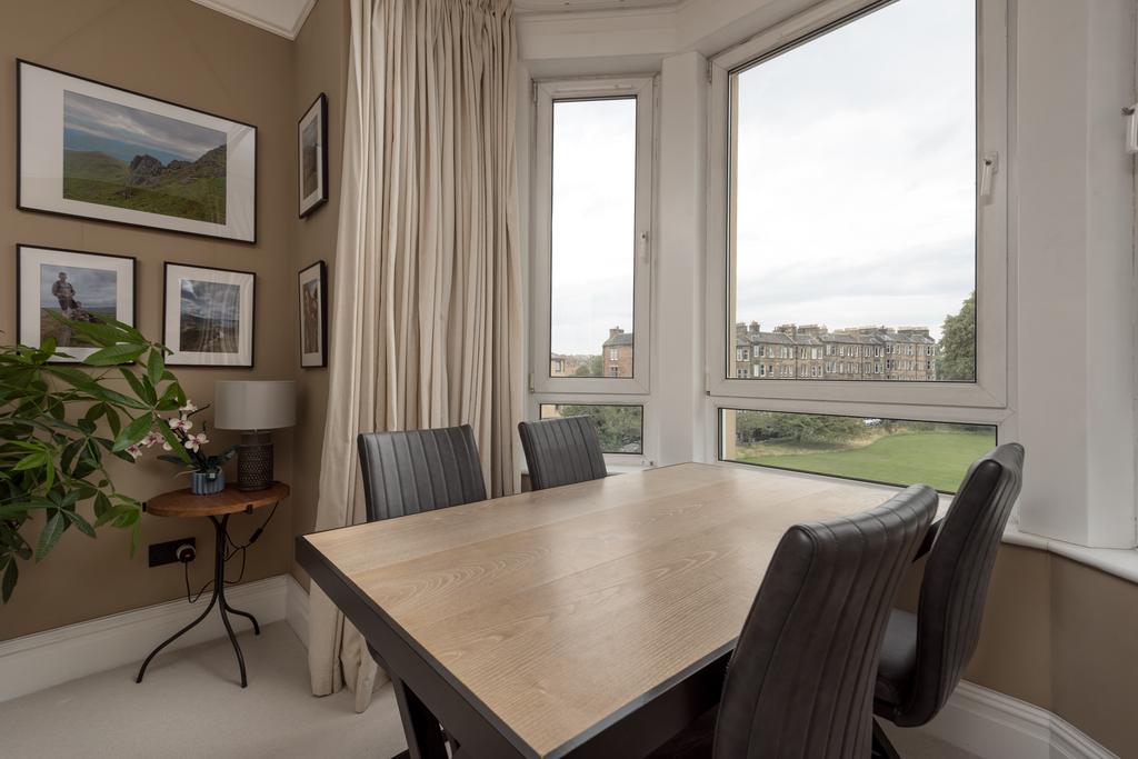 Apartment in Edinburgh, Merchiston - View 3