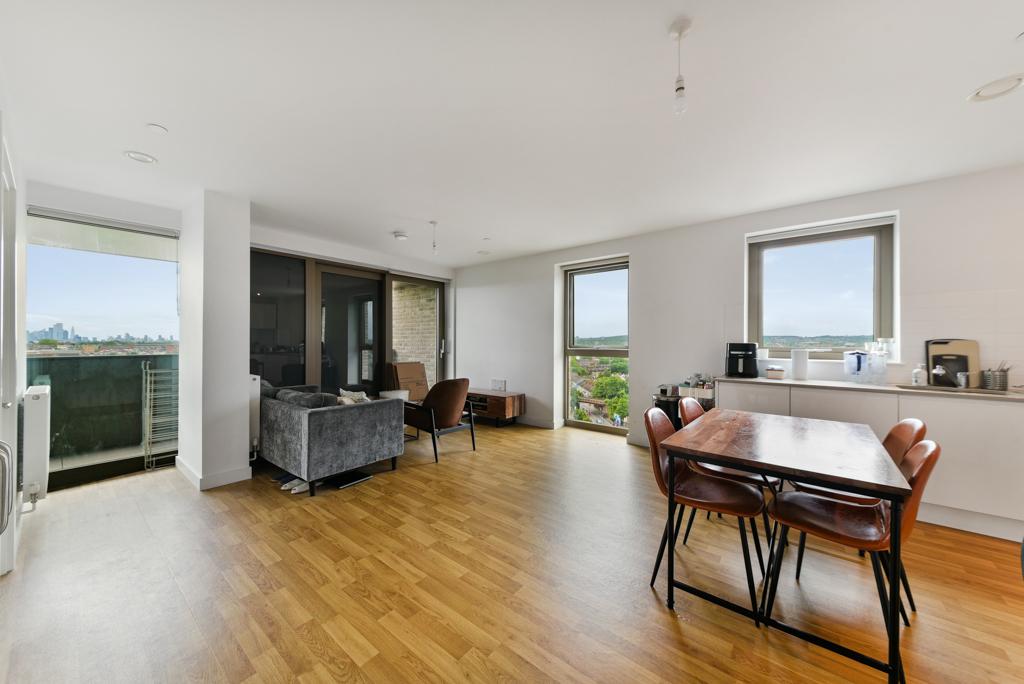 Apartment in London - View 5