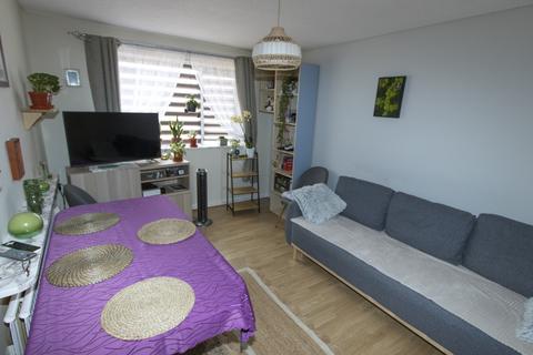 1 bedroom flat for sale, Stockwell Grove, Wrexham LL13