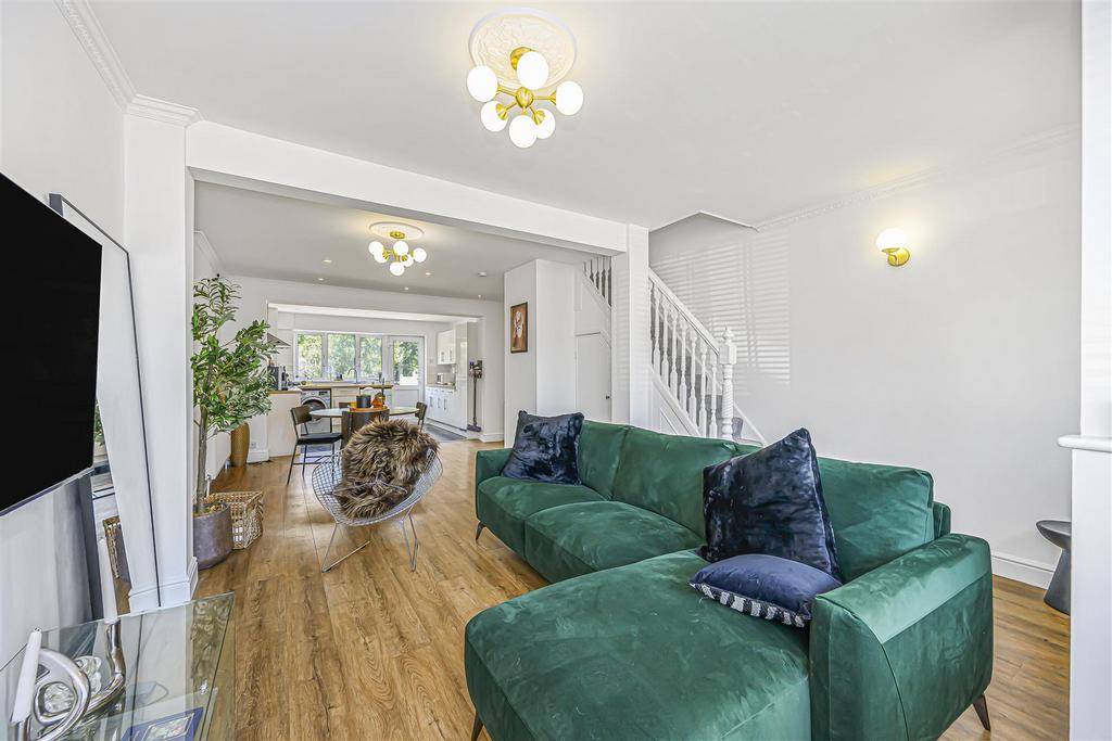 House in Woodford Green - View 2