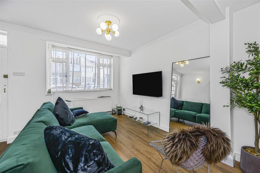 House in Woodford Green - More