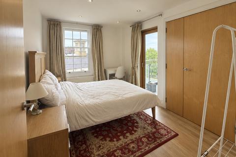 2 bedroom apartment to rent, Bakhaty House, Winchester, Furnished