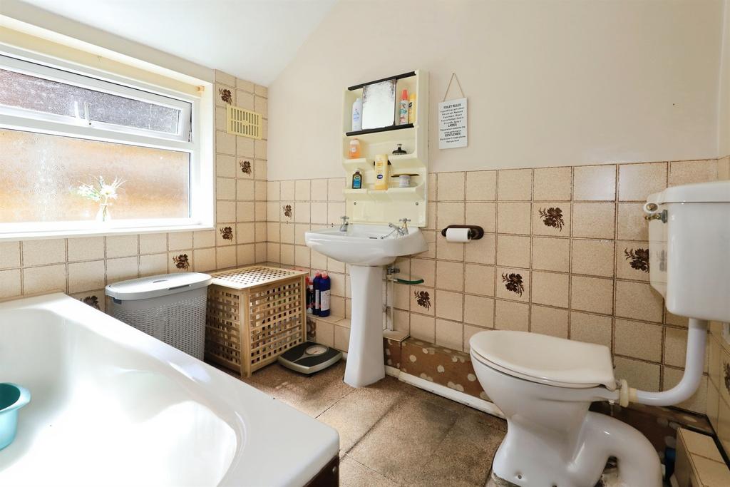 House in Stourbridge, Bouchall - More