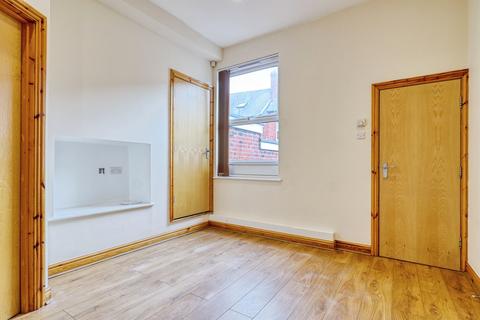 4 bedroom terraced house for sale, Carberry Place, Leeds