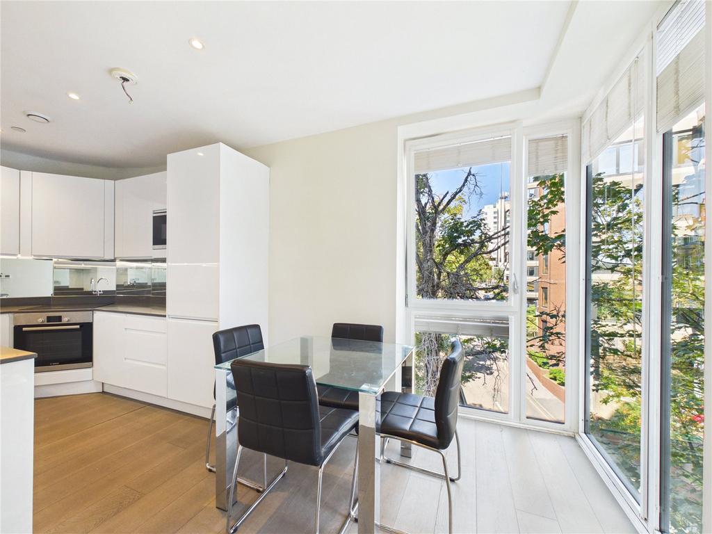 Apartment in Bromley - View 3