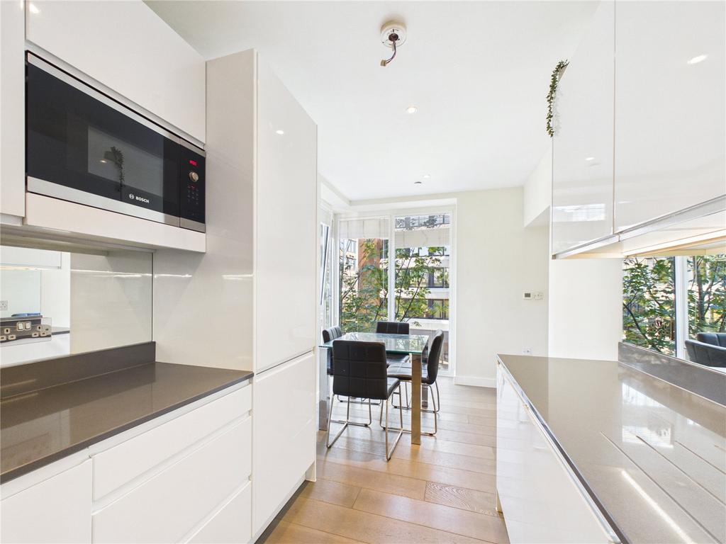 Apartment in Bromley - More