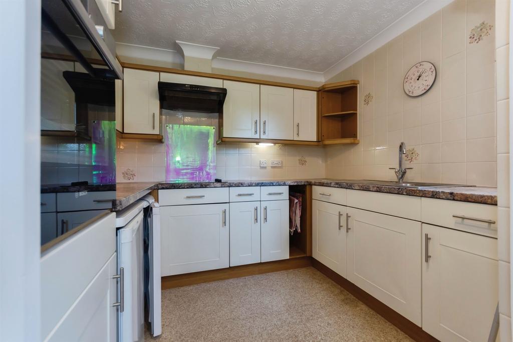 House in Solihull - More