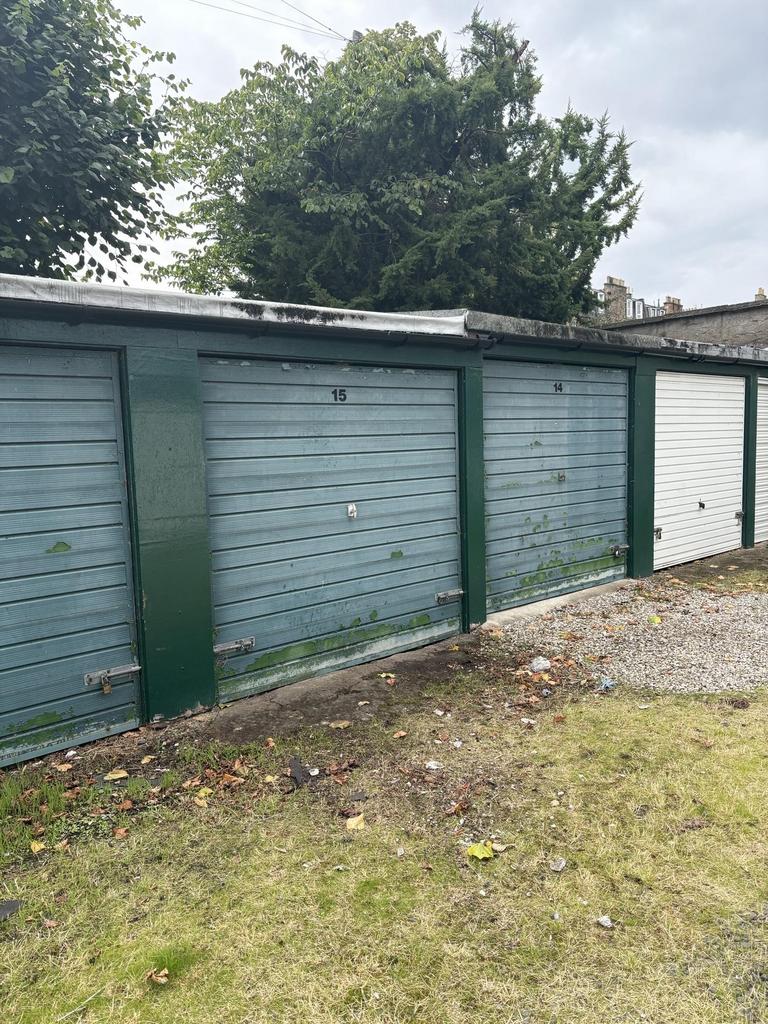 House in Edinburgh, Mayfield, Newington - More