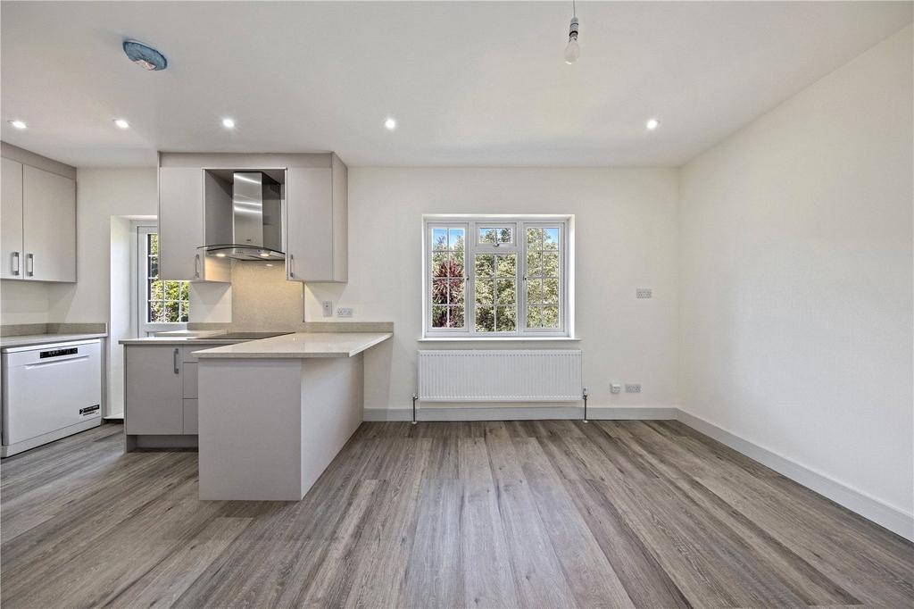 Apartment in Surrey - View 5