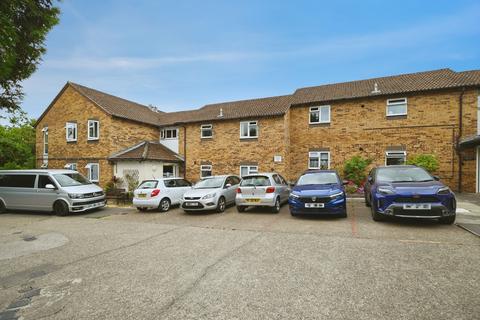 undefined, Larks Meade, Lower Earley RG6