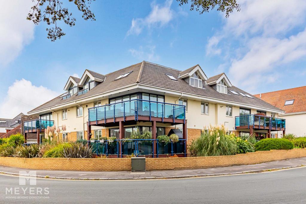 Warren Edge Road, Bournemouth, BH6 4