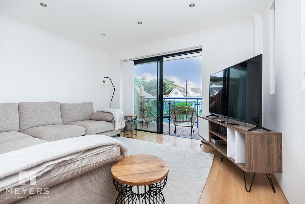 Apartment in Bournemouth - View 2