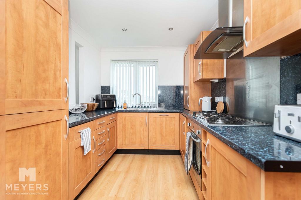 Apartment in Bournemouth - More