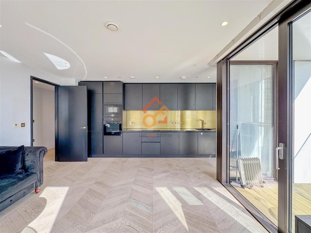 Apartment in London - View 5