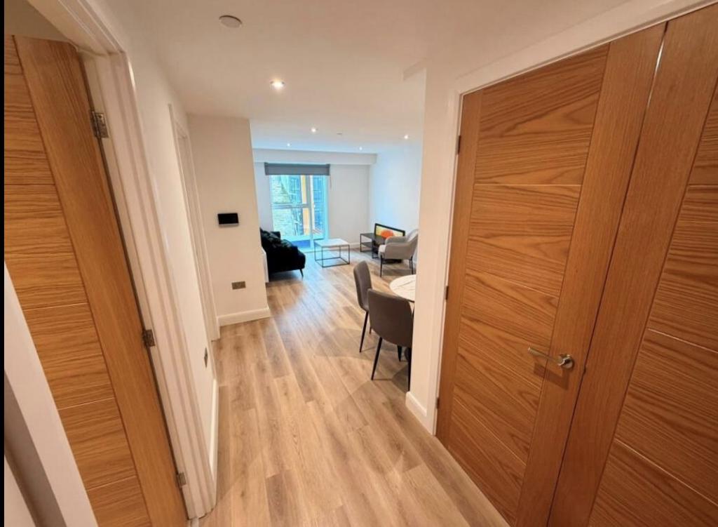 Apartment in LEEDS - View 5