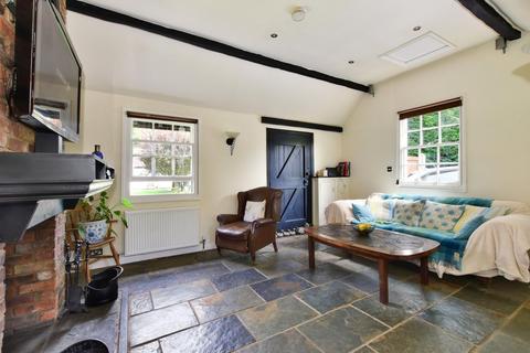 3 bedroom bungalow for sale, Shendish, Hemel Hempstead, HP3