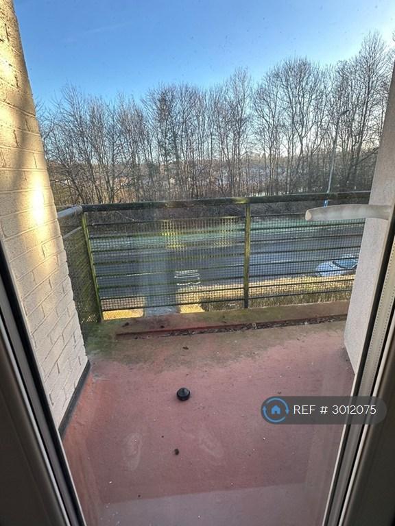 Apartment in Glasgow - View 3