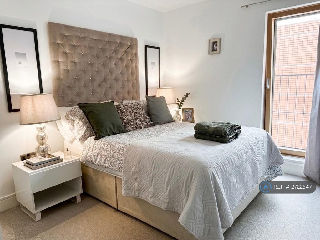Apartment in London - View 4