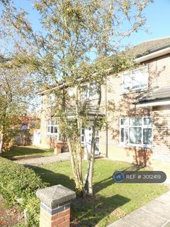 Studio to rent, Phoenix House, Hatfield, AL10