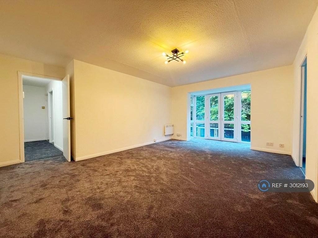Apartment in Salford - View 2