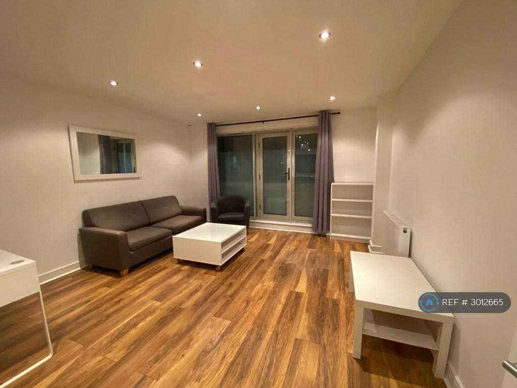 Apartment in London - View 3