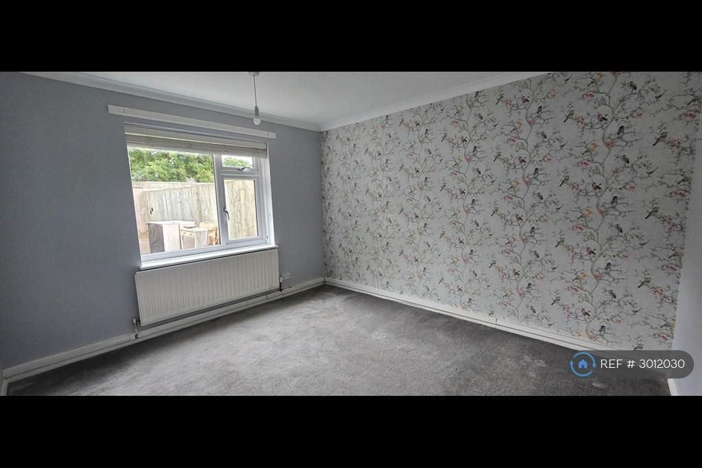 Apartment in Solihull - View 4