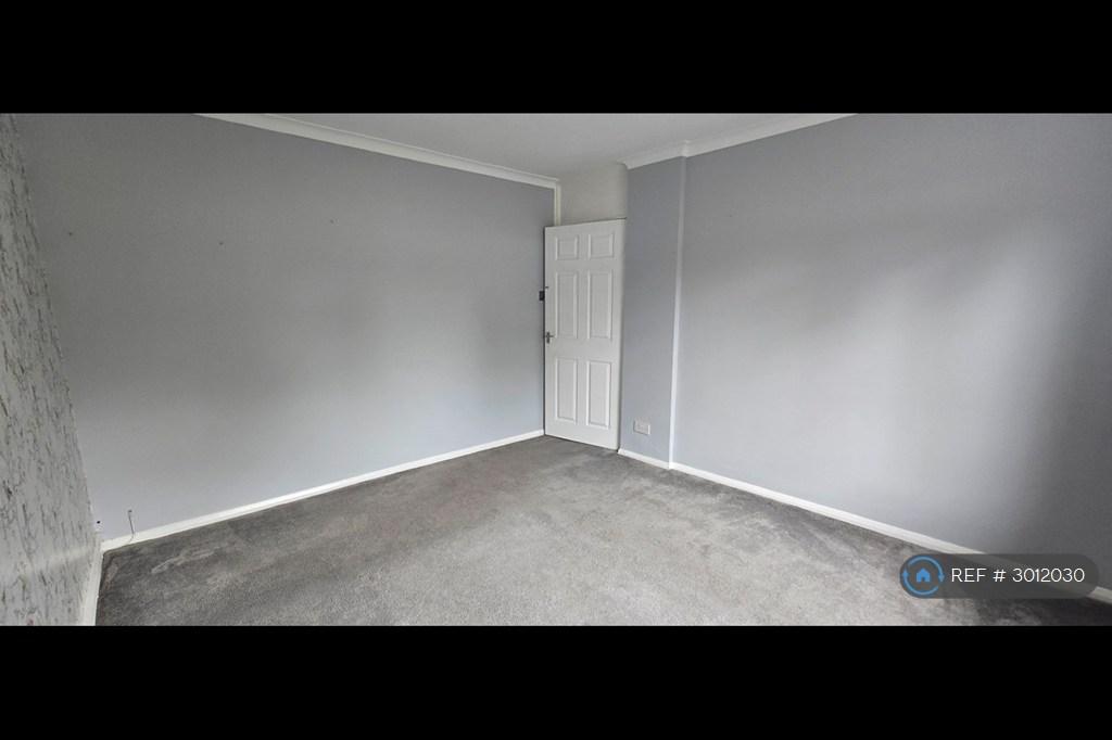 Apartment in Solihull - View 5