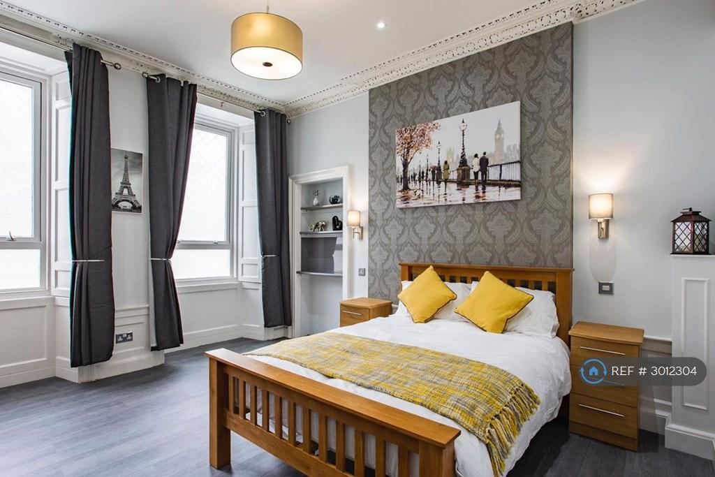 Apartment in Edinburgh - View 4