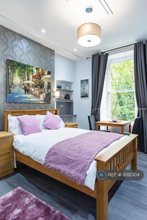 Apartment in Edinburgh - More