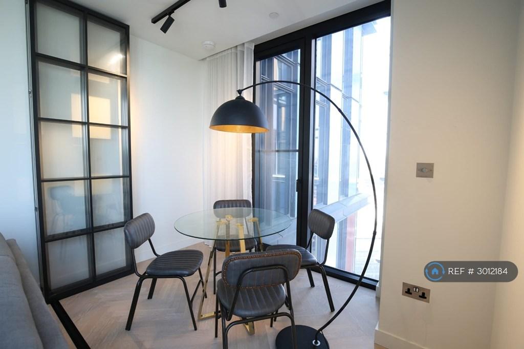 Apartment in London - View 3