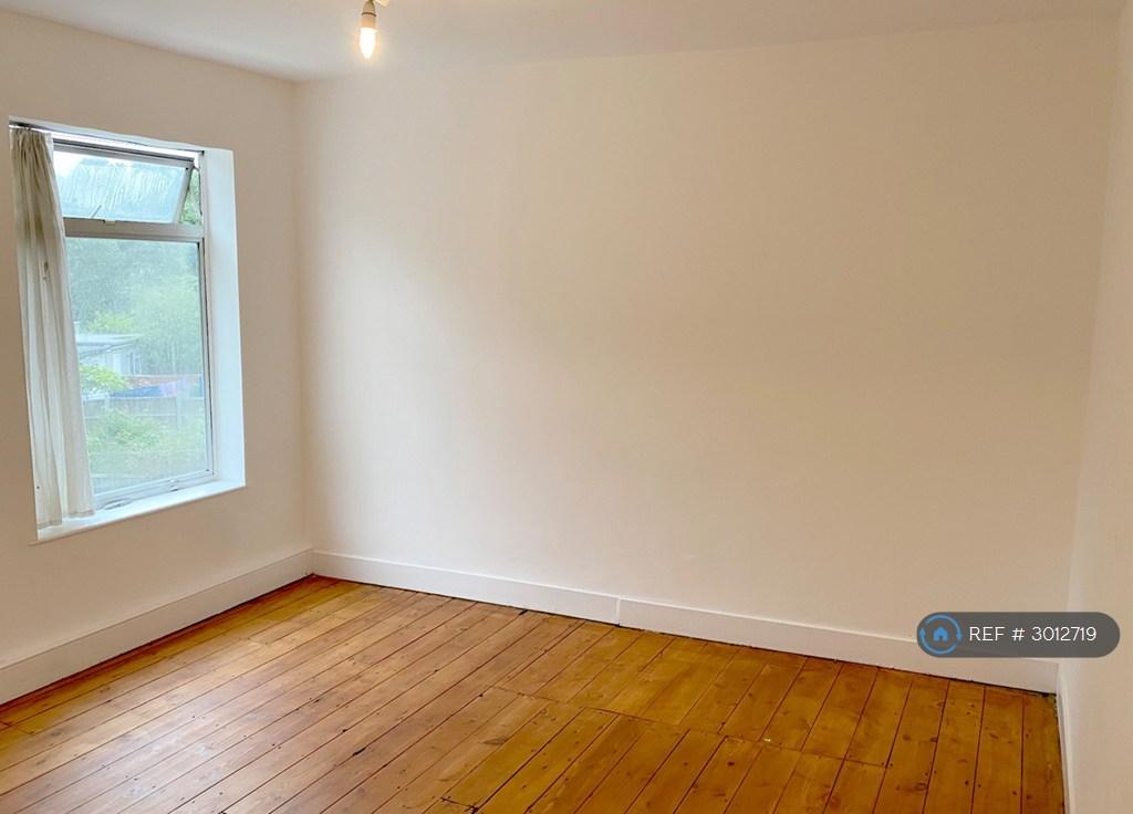 House in London - View 4