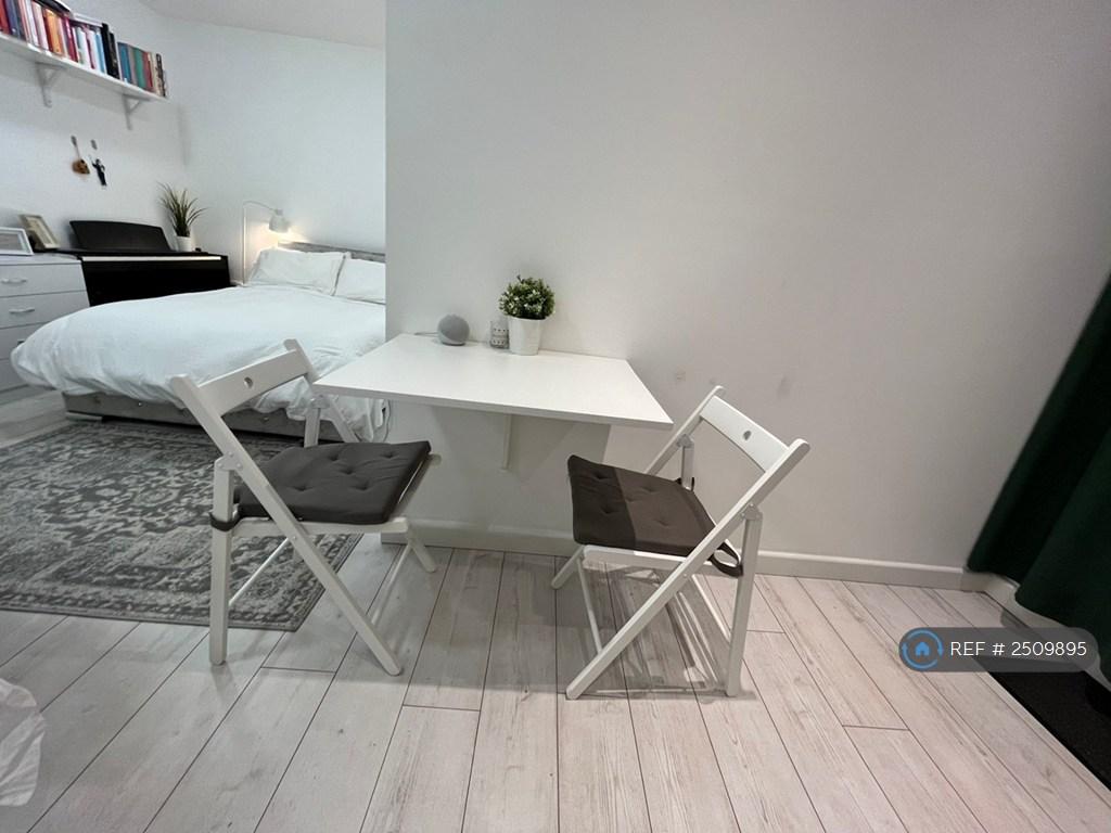Apartment in Marylebone - View 2