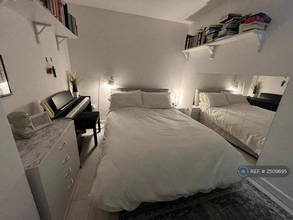 Apartment in Marylebone - View 5