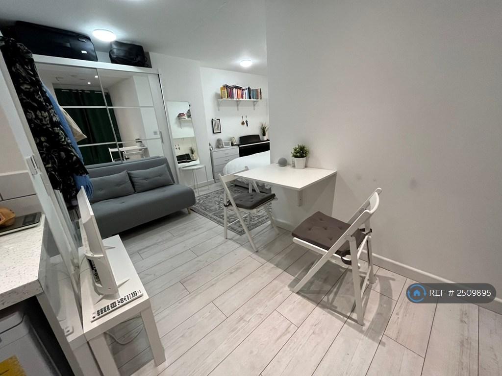 Apartment in Marylebone - More