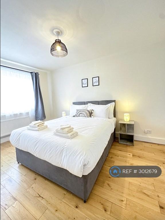 Apartment in London - View 3