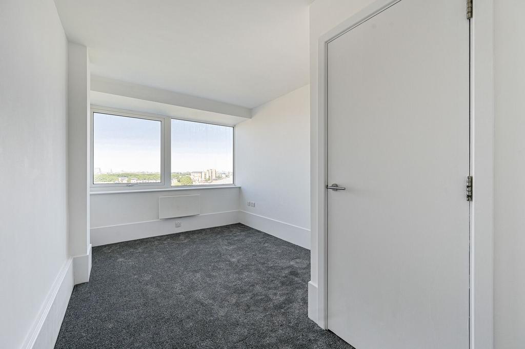 Apartment in London - View 3