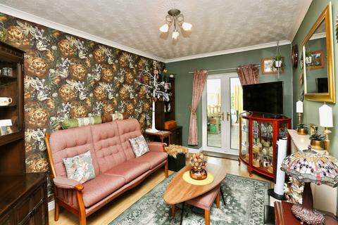 2 bedroom semi-detached bungalow for sale, Kingston Road, Gosport