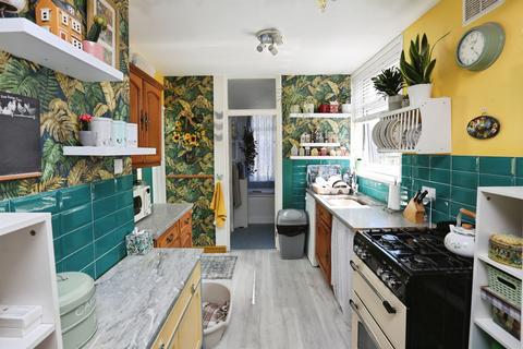 2 bedroom semi-detached bungalow for sale, Kingston Road, Gosport