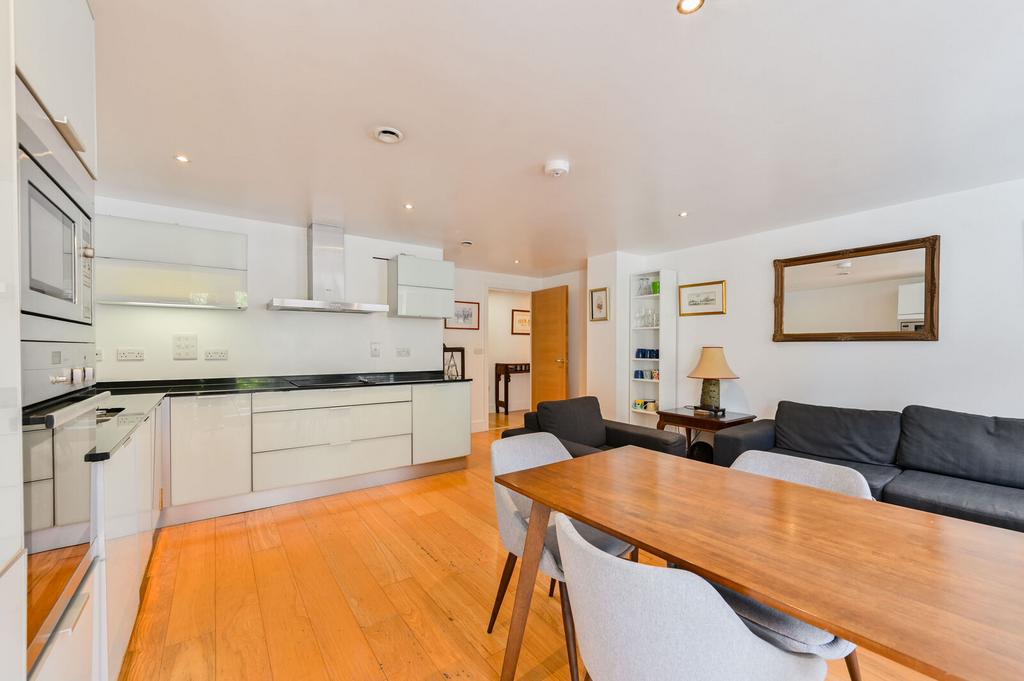 Apartment in London - View 2