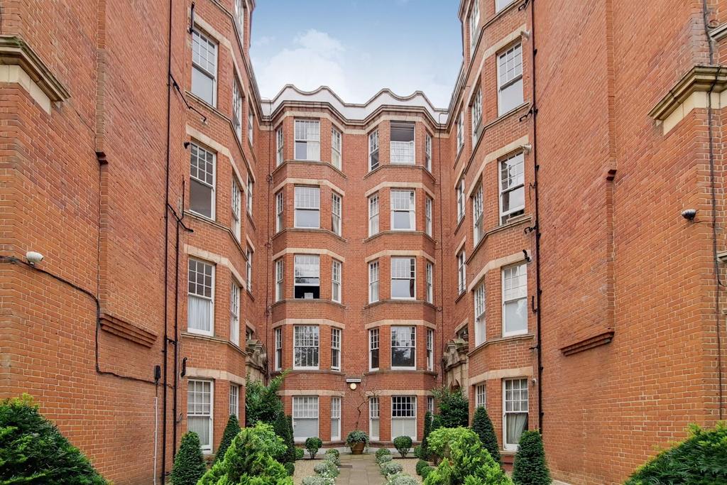 Apartment in London - View 2