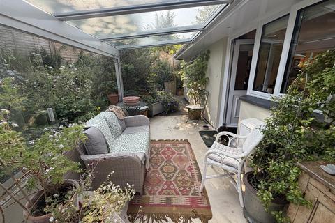 2 bedroom detached bungalow for sale, Reeds Park, Lostwithiel