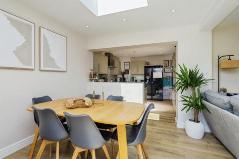 4 bedroom semi-detached house for sale, Sayerland Road, Polegate